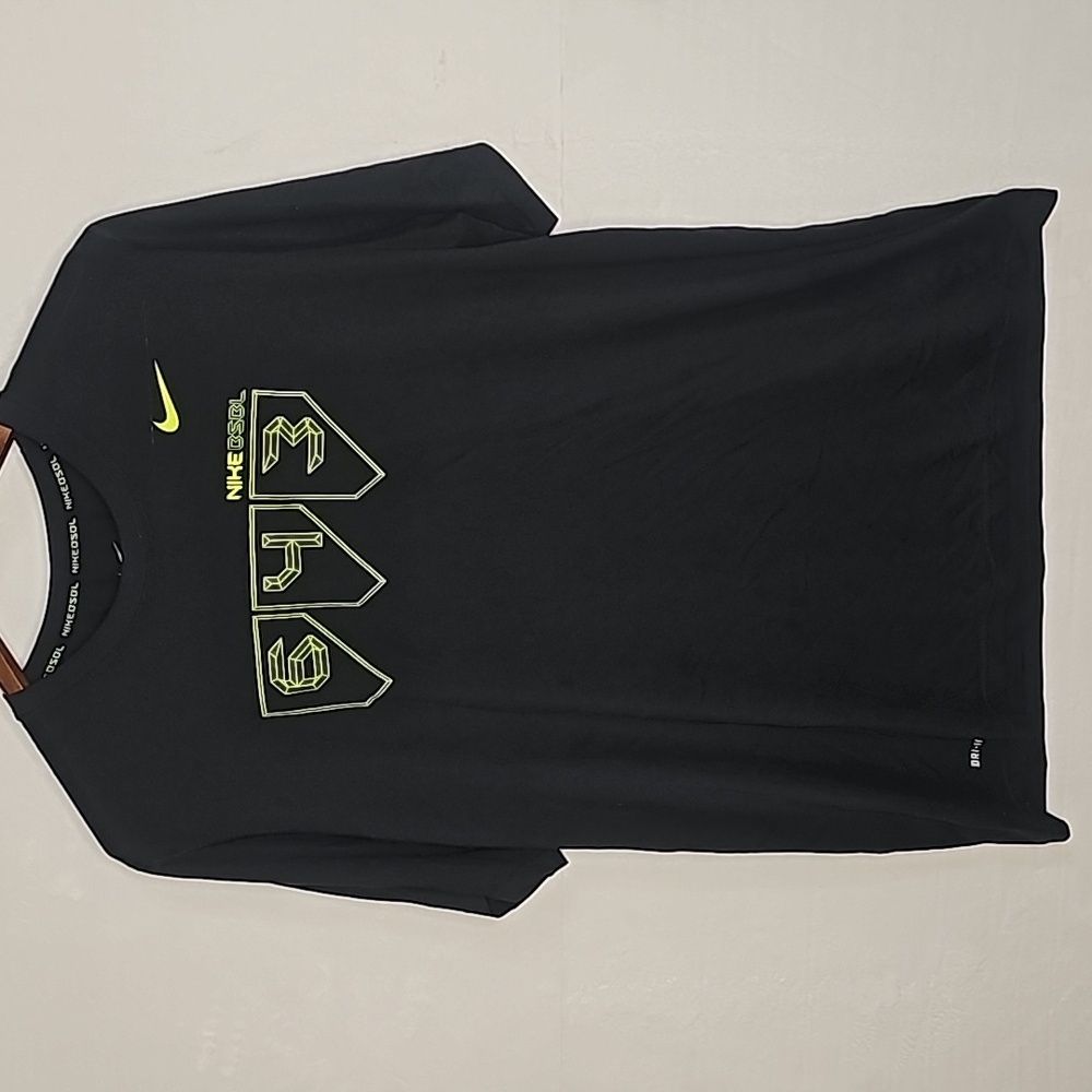 NWOT Men's Vintage DRI-FIT Black Tee in XL